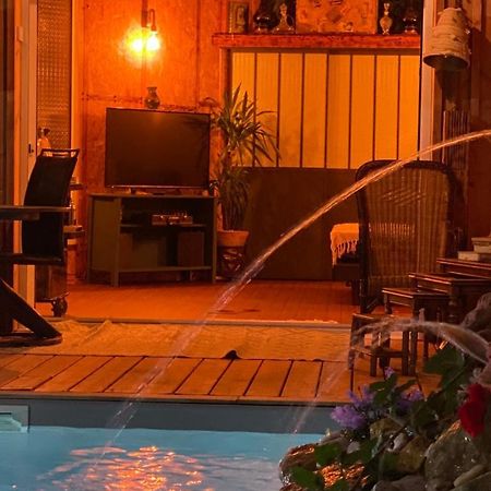 Chalet Atypique Vue Piscine Chauffee Gujan-Mestras Exteriér fotografie