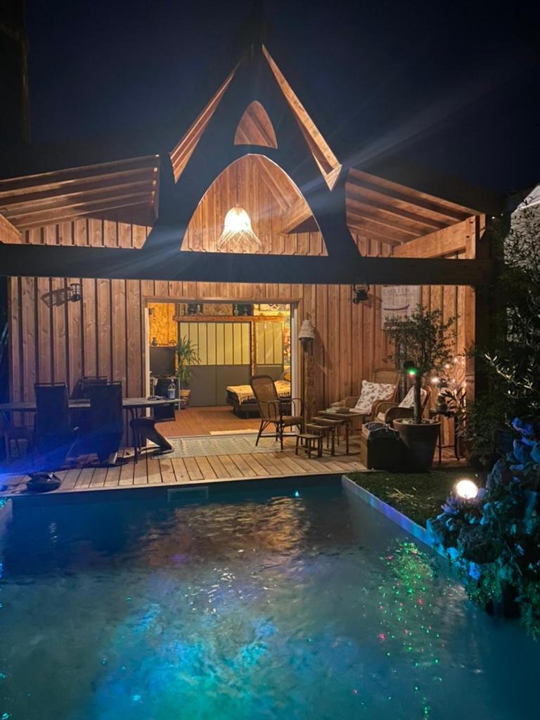 Chalet Atypique Vue Piscine Chauffee Gujan-Mestras Exteriér fotografie